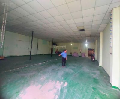 Cho thuê kho, xưởng 250m giá 18tr/tháng, hẻm Lê Trọng Tấn